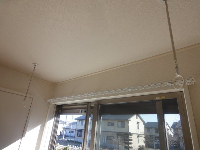 その他設備　室内物干し付