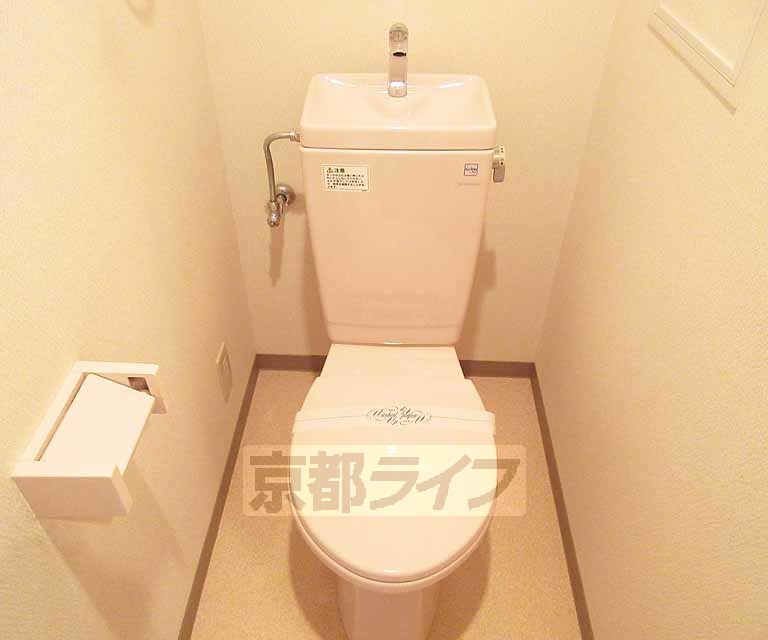 トイレ　清潔なトイレ