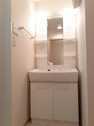 洗面設備　洗面所です