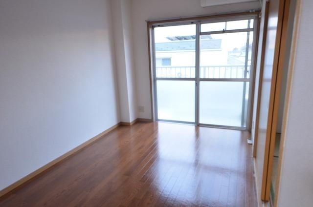 居室・リビング　居室