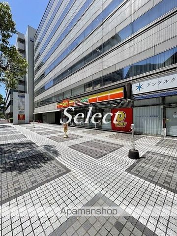 コンビニ　デイリーヤマザキ横浜北幸店（コンビニ）まで183m