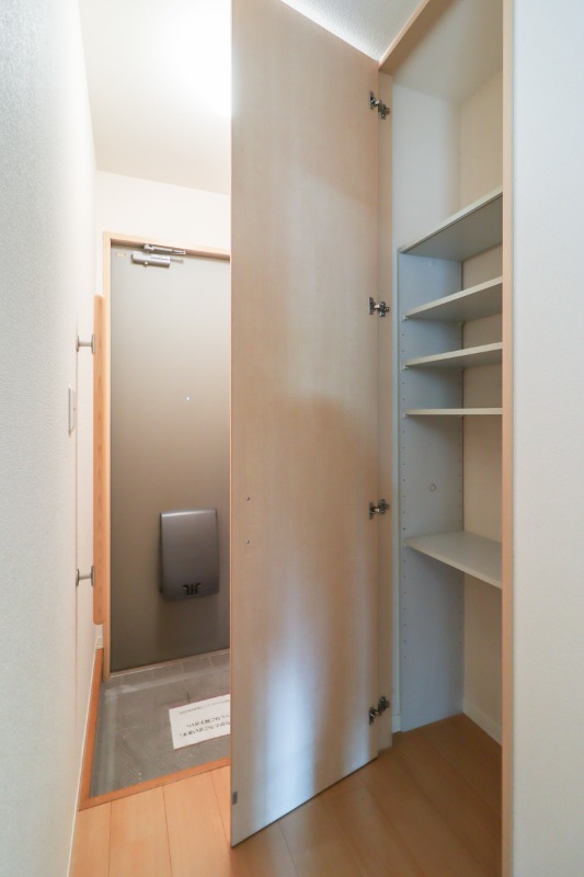 玄関　図面と現状が相違がある場合には現状を優先