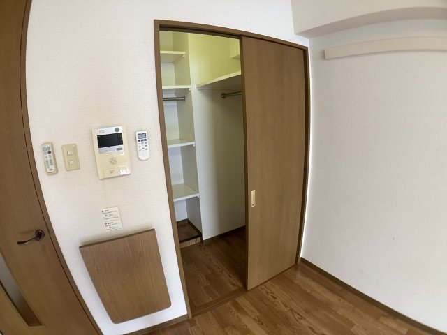 収納　＊他号室参考写真
