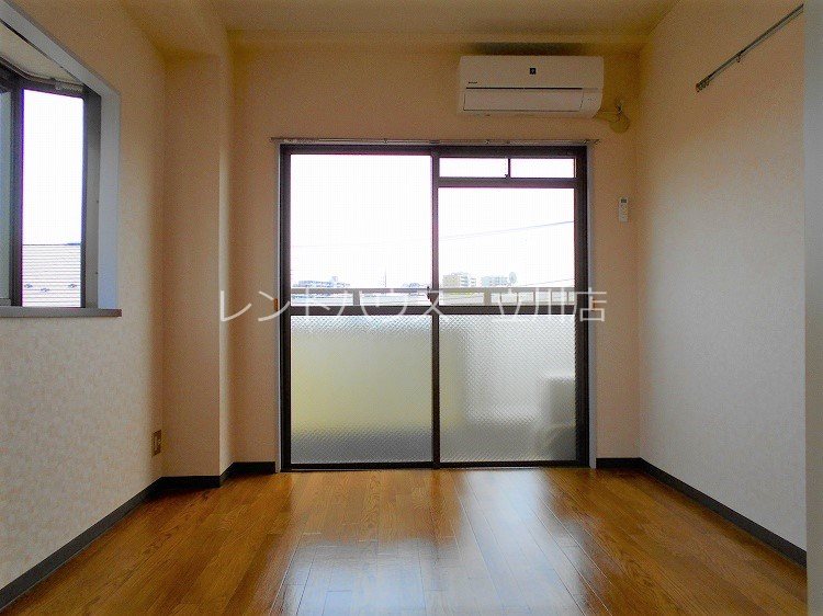 居室・リビング　同建物参考写真