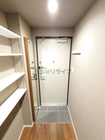 玄関　別部屋の参考写真となります