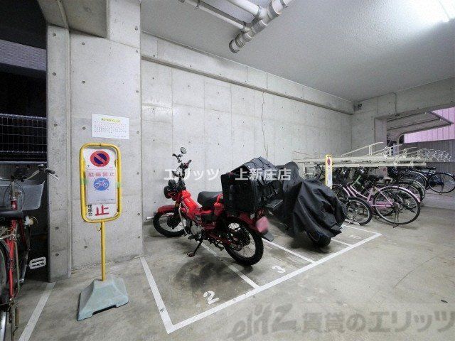 駐車場　駐輪場