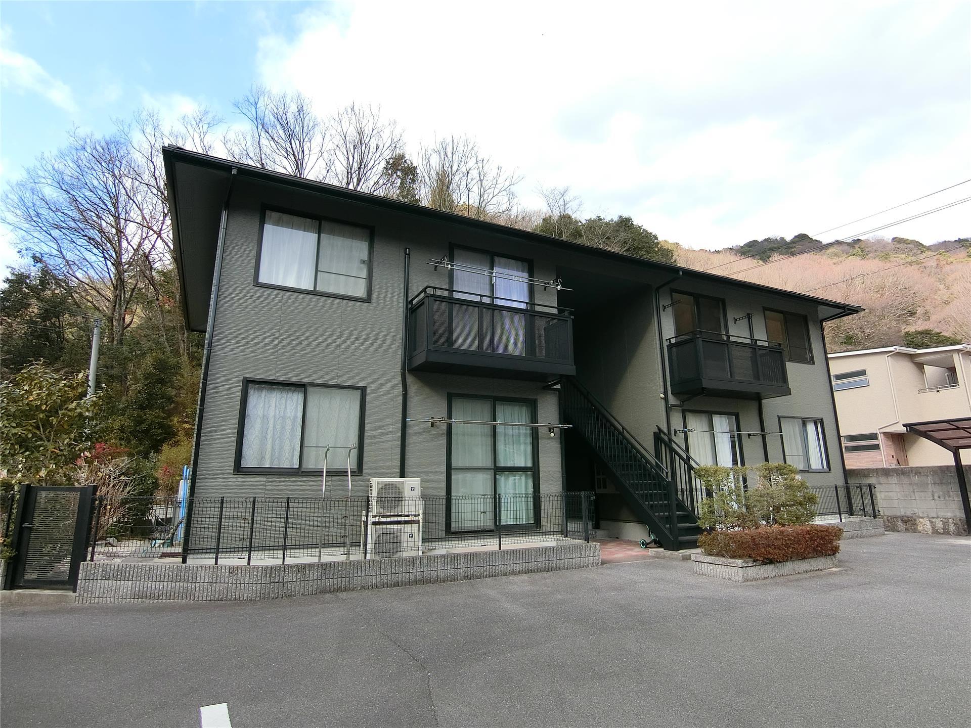 建物外観　2001年築　エクレメゾン