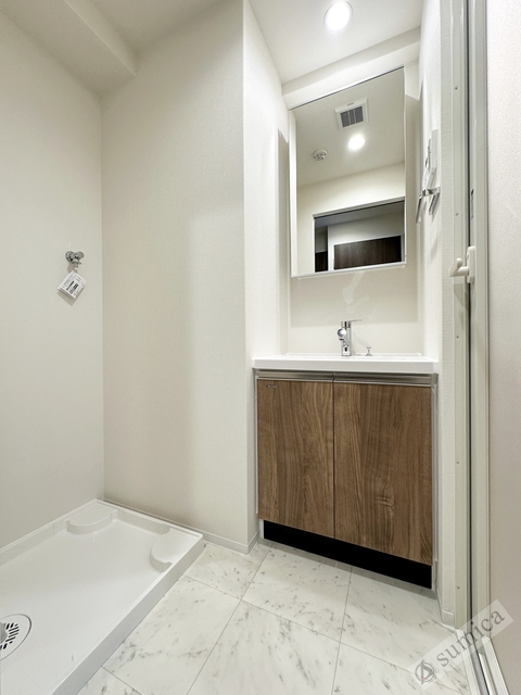 洗面設備　シャンプードレッサー付き・朝シャンもこちらで♪♪