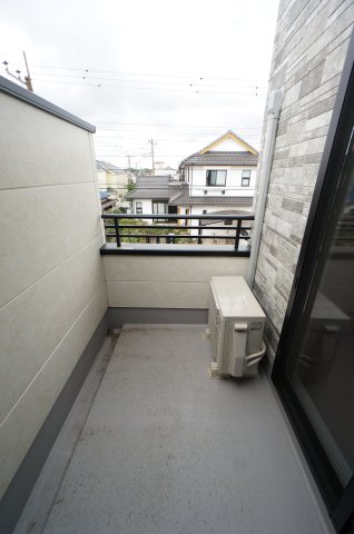 バルコニー　水曜日、営業時間外もご相談ください！