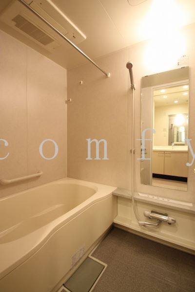 バス・シャワールーム　バス