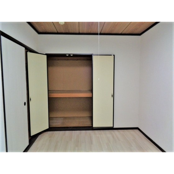 収納　洋室の押し入れ