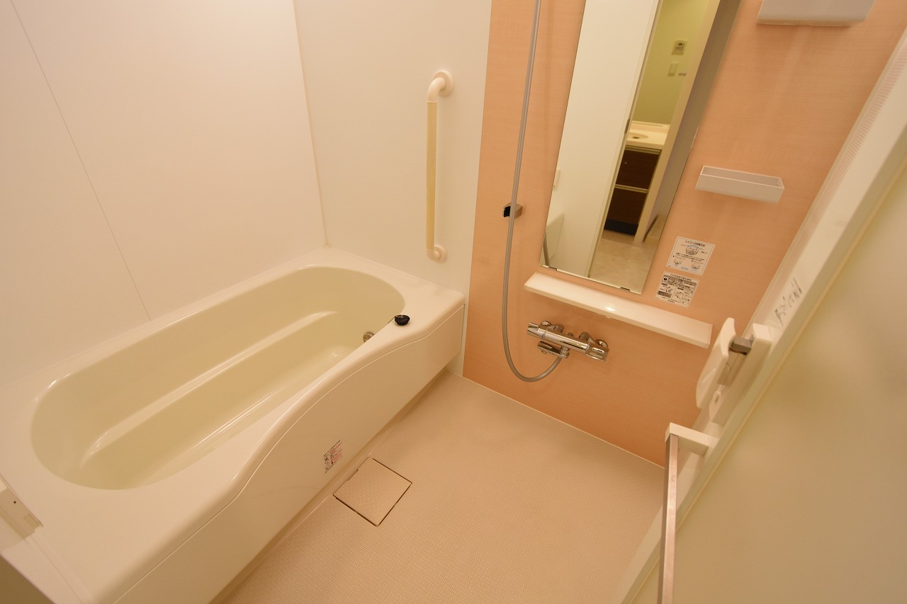 バス・シャワールーム　便利な追い焚き機能付き♪