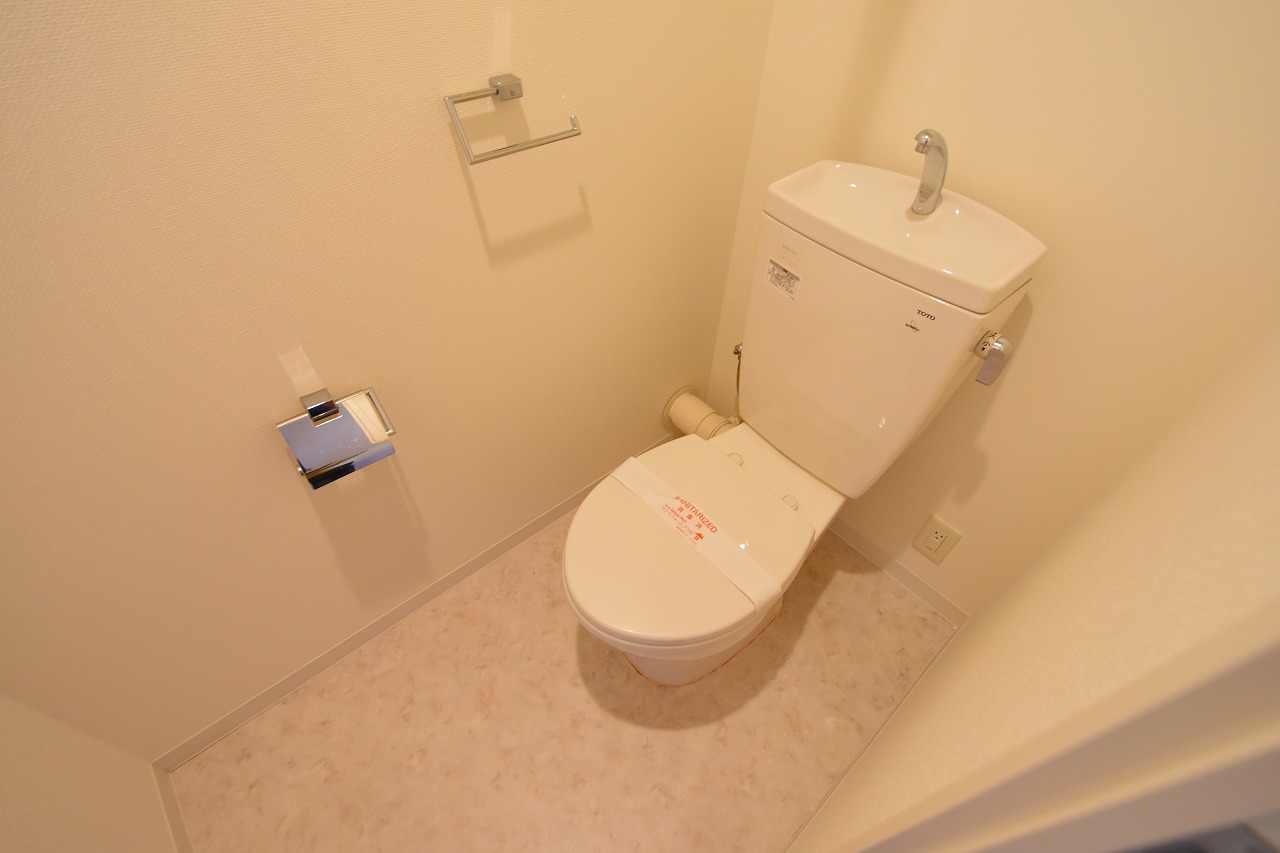 トイレ　温水洗浄便座機能付きトイレ☆