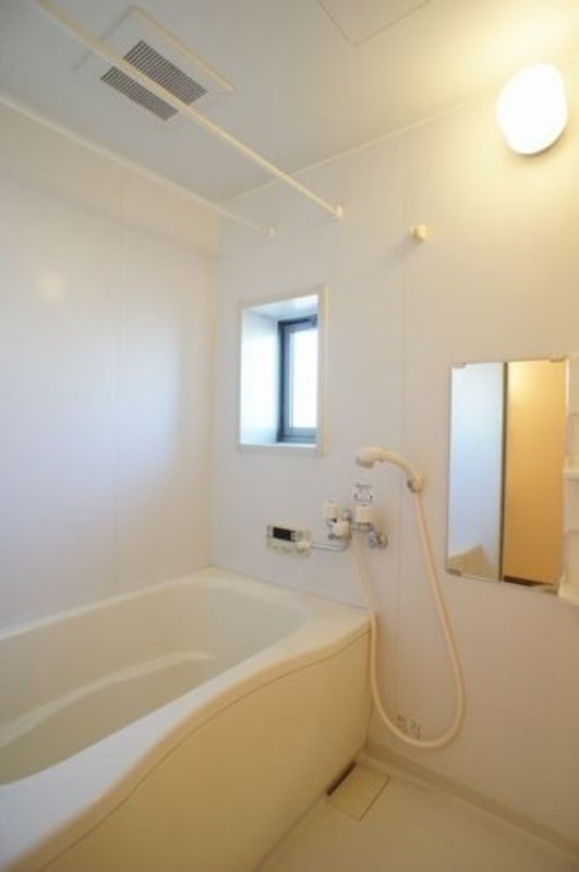 バス・シャワールーム　図面と現状に相違がある場合には現状を優先