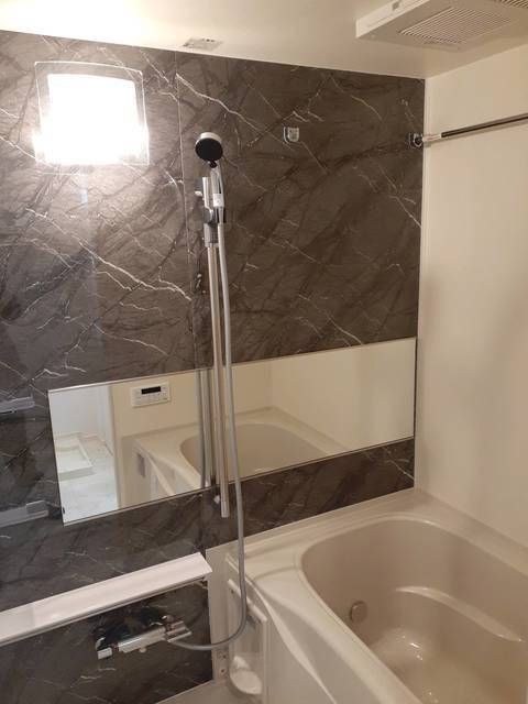 バス・シャワールーム　バス