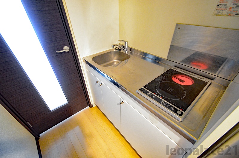 キッチン　設備・仕様は号室により異なる為、現況を優先致します。