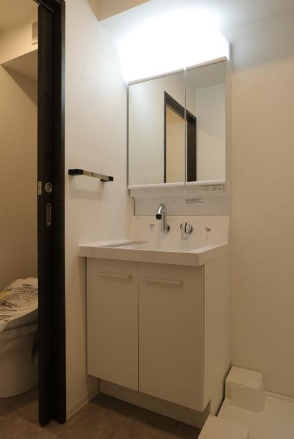 洗面設備　洗面所