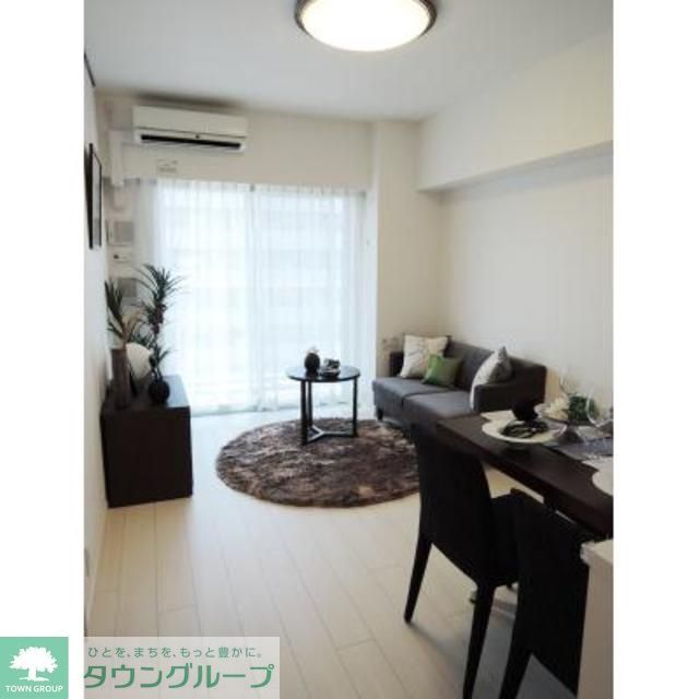 居室・リビング　家具家電はイメージです。