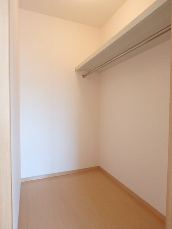 収納　図面と現状に相違がある場合には現状を優先