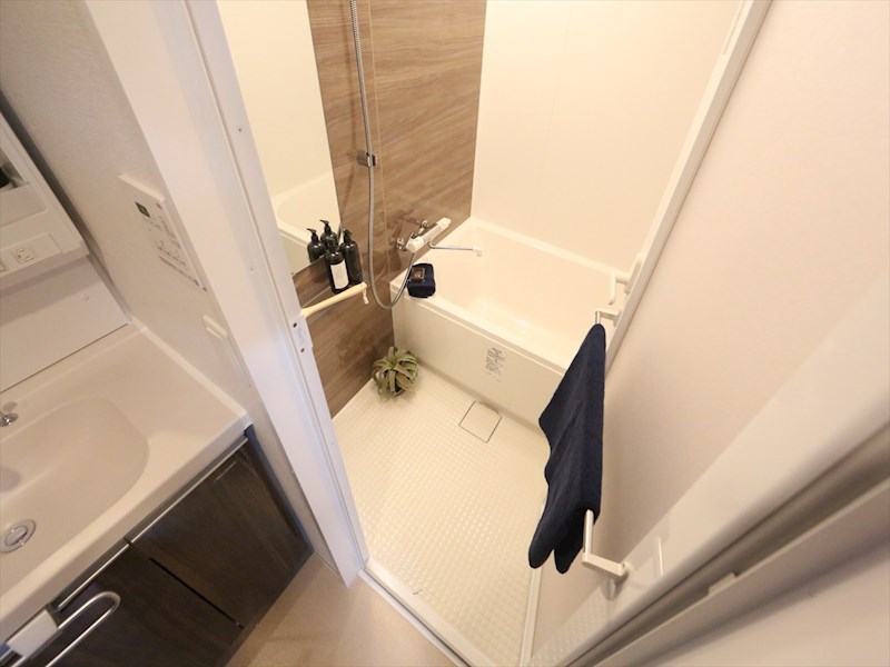 バス・シャワールーム　バスルーム　浴室暖房乾燥機付き