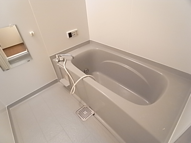 バス・シャワールーム　※改装途中の写真になります。