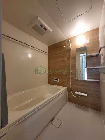 バス・シャワールーム　別部屋参考写真となります。