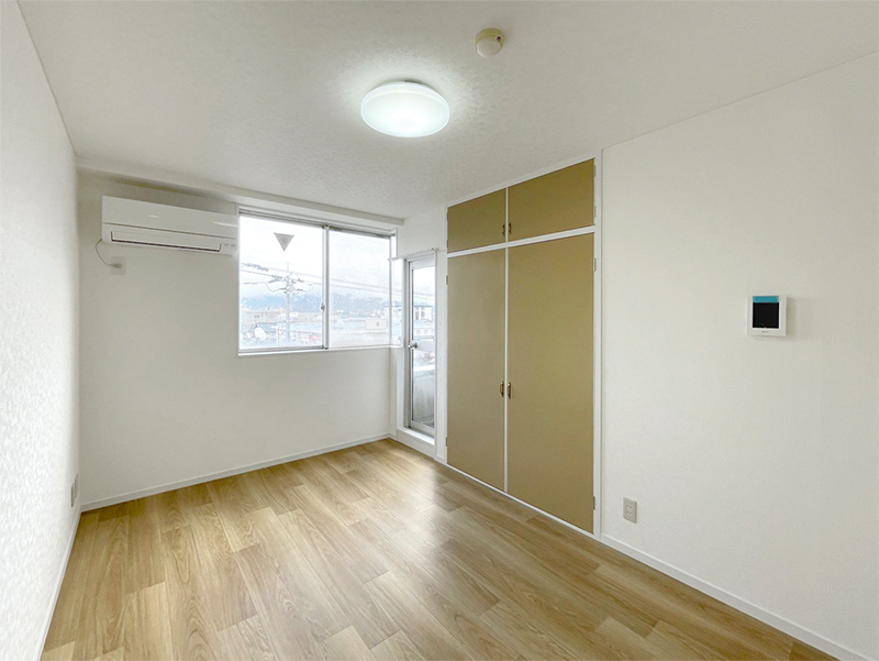 居室・リビング　現況と異なる場合は現況を優先。