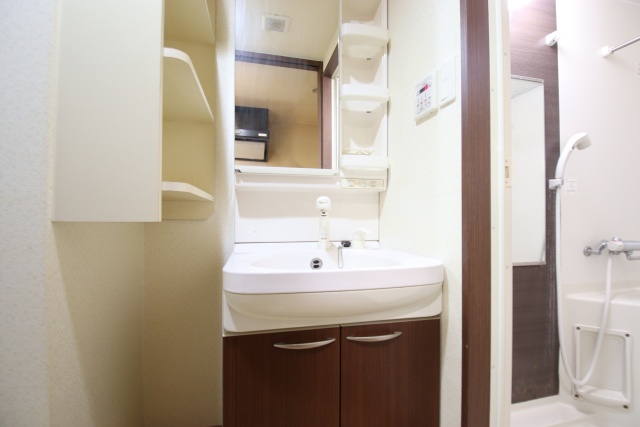 洗面設備　※別室の参考写真の為、現況優先です。