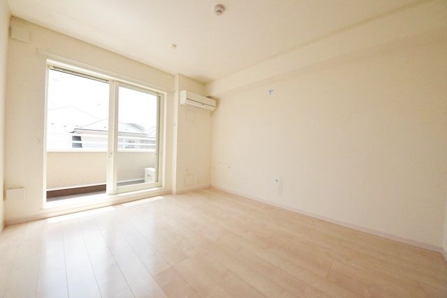 居室・リビング　★広いリビング★