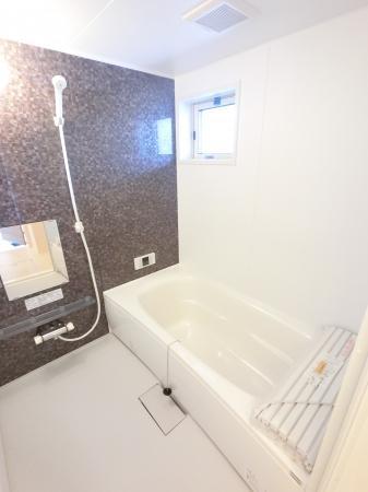 バス・シャワールーム　広いバスルームで快適☆