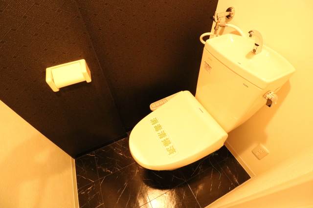 トイレ　シャワートイレ完備♪