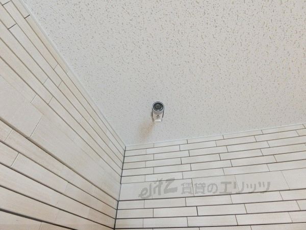 セキュリティ　監視カメラ