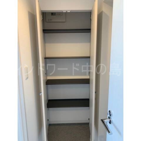 玄関　詳細は、ウィンドワード中の島店までご相談下さい。