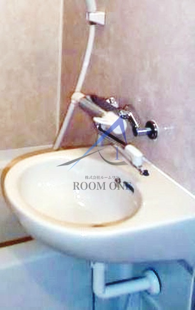 洗面設備　洗面台です。