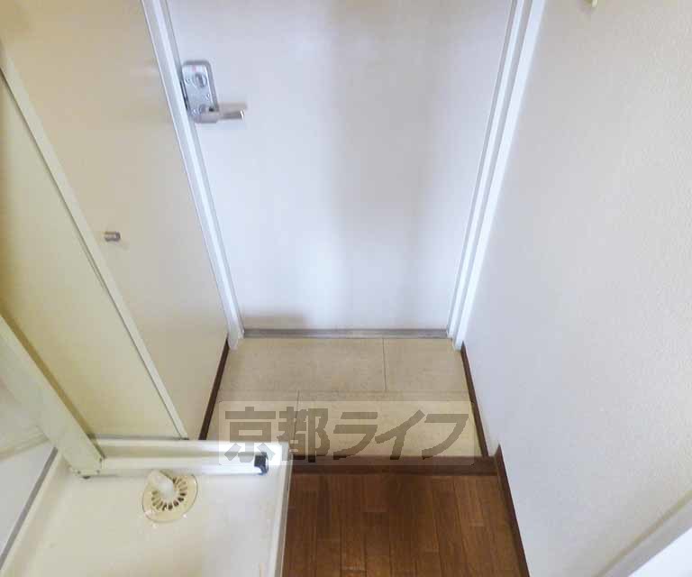 玄関　広々とした玄関です。