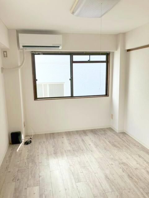 居室・リビング　※写真は別号室を使用