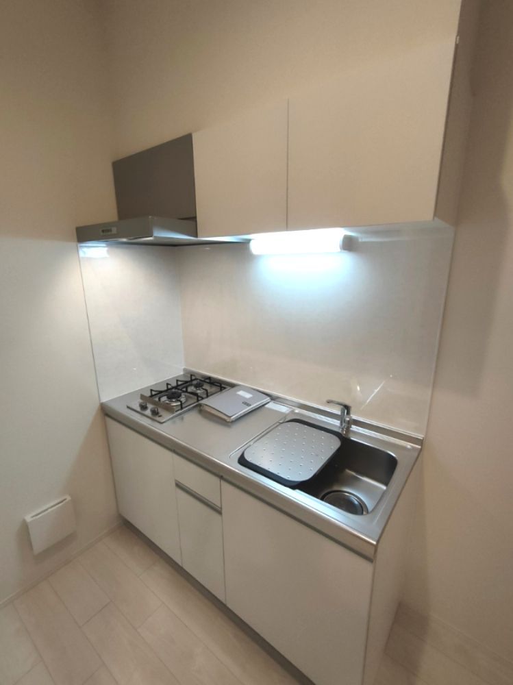 キッチン　同物件内203号室の写真になります※現況優先