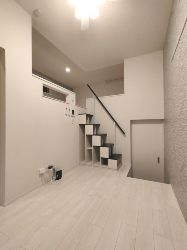 居室・リビング　同物件内203号室の写真になります※現況優先