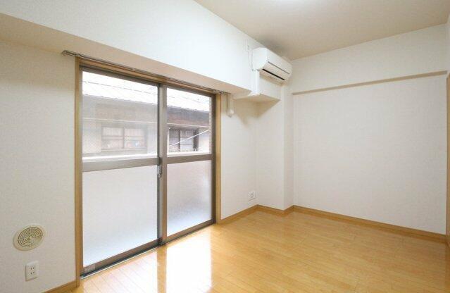 居室・リビング　?