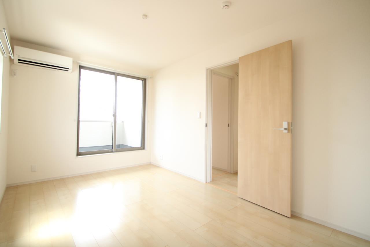 収納　２F洋室にも２台目エアコンあり☆