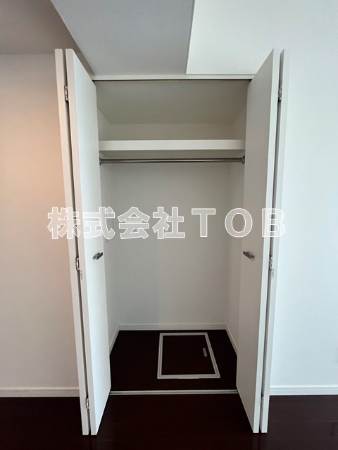 収納　洋室クローゼット