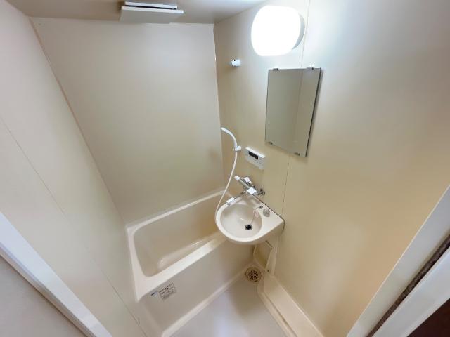 バス・シャワールーム　バス（イメージ）