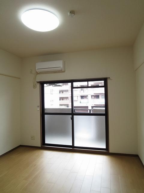 居室・リビング　居室