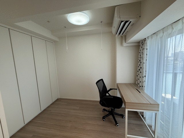 収納　クローゼット付き