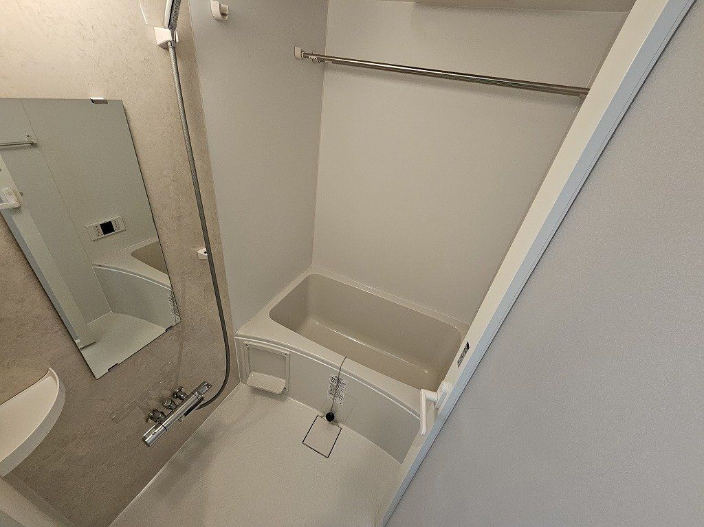 バス・シャワールーム　バス