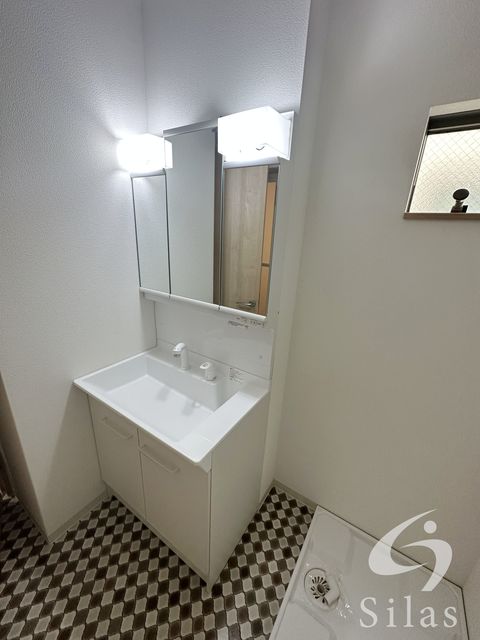 洗面設備　同仕様