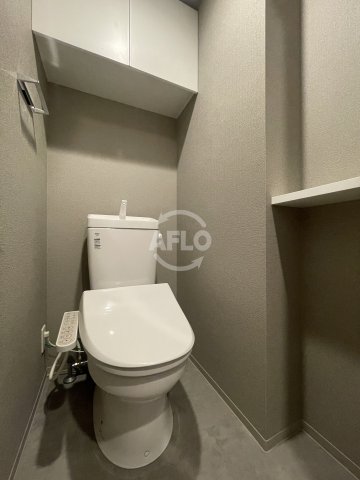 トイレ　スプランディッド新大阪VII　トイレ