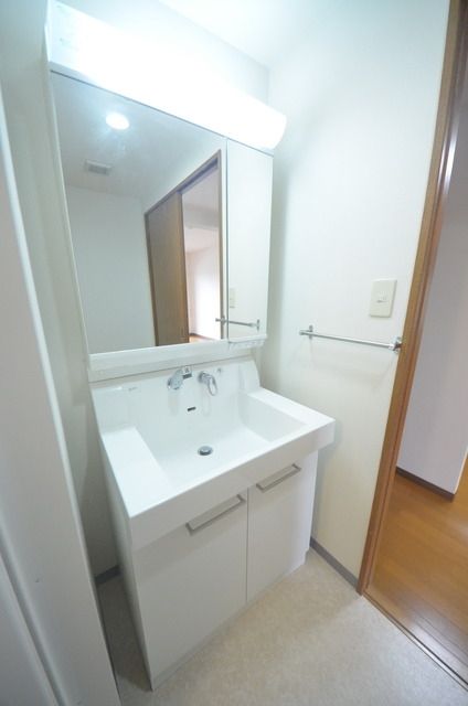 洗面設備　♪朝・晩の強い味方、シャンプードレッサー！♪