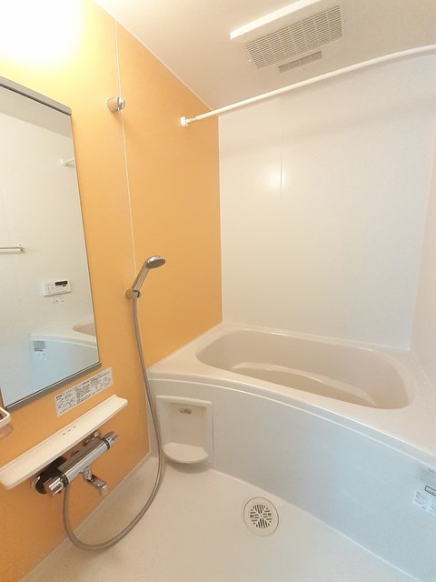 バス・シャワールーム　バス