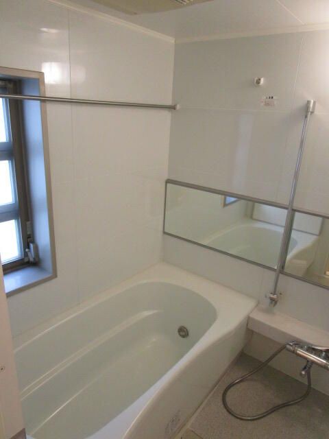 バス・シャワールーム　別部屋参考写真